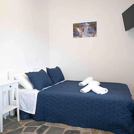 Traditional In Paros. Apartment