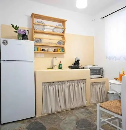 Apartment Traditional In Paros. Drios
